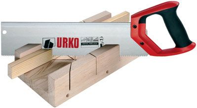 505 Caja de Ingletar Urko (540) + Serrucho Carpintero (3100)